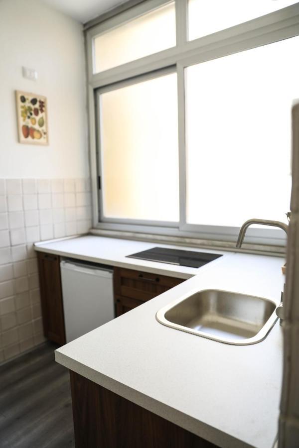 Aura Home Rent Of Rooms With Shared Kitchen Bari Bagian luar foto