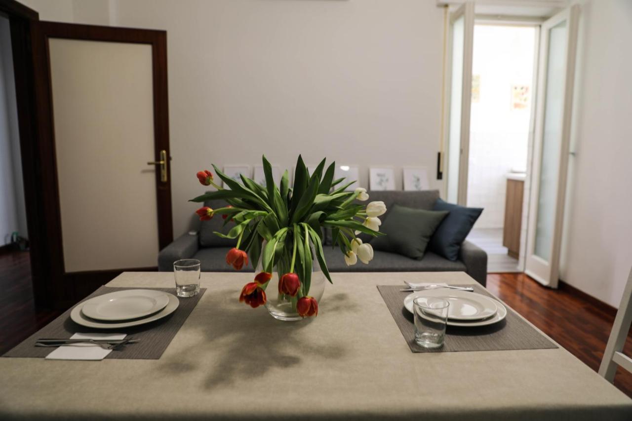 Aura Home Rent Of Rooms With Shared Kitchen Bari Bagian luar foto